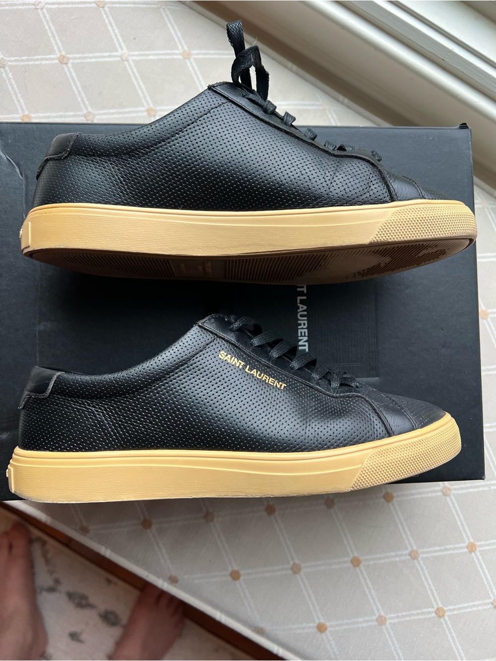 Saint Laurent Black Leather Low-Top Sneakers with Tan Gum Sole - Picture 5 of 14